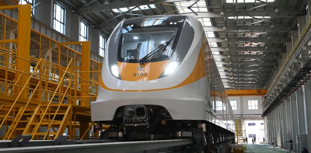 清遠磁浮首列車啟動上線調(diào)試工作